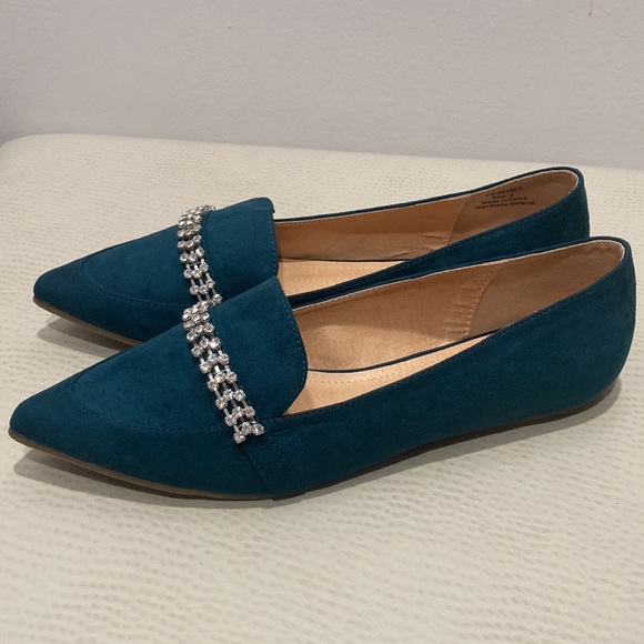 Journee Collection Kyrah Loafer - Picture 6 of 15